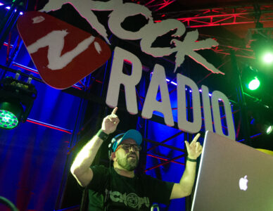 Rock 'n' Radio 16
